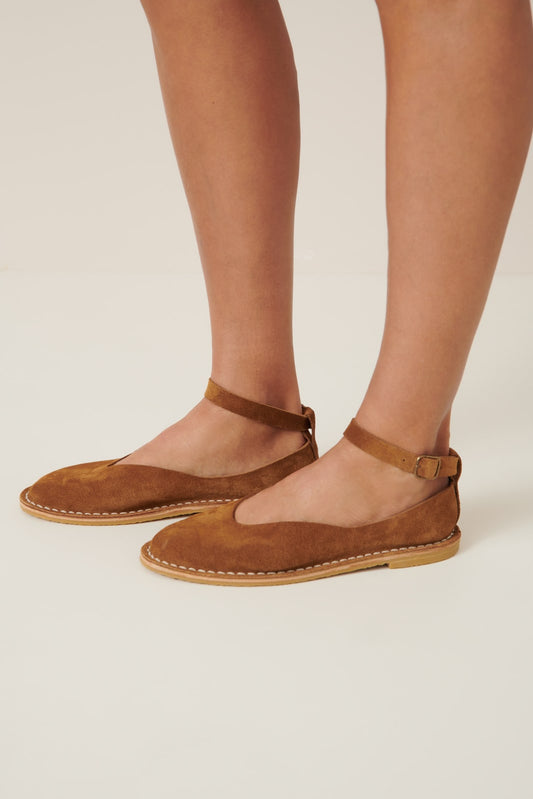 Artisanal Pumps 10/25