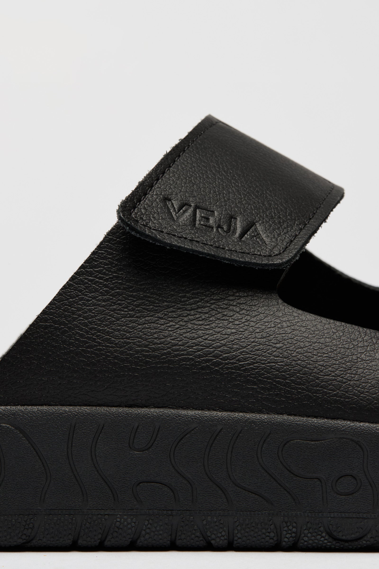 Etna Leather