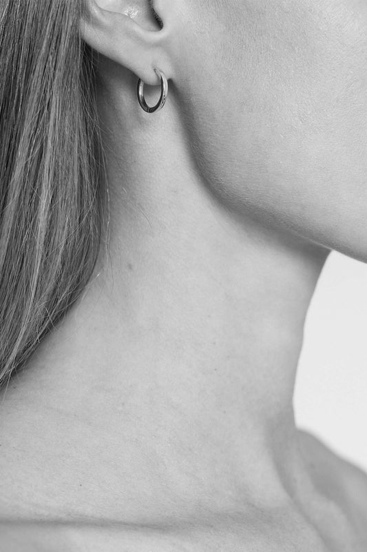 Virginia Huggie Hoop