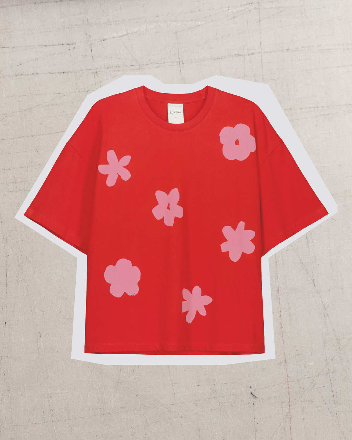 <h3>Access to exclusive prints&nbsp;<br/>brought back from the archive</h3>