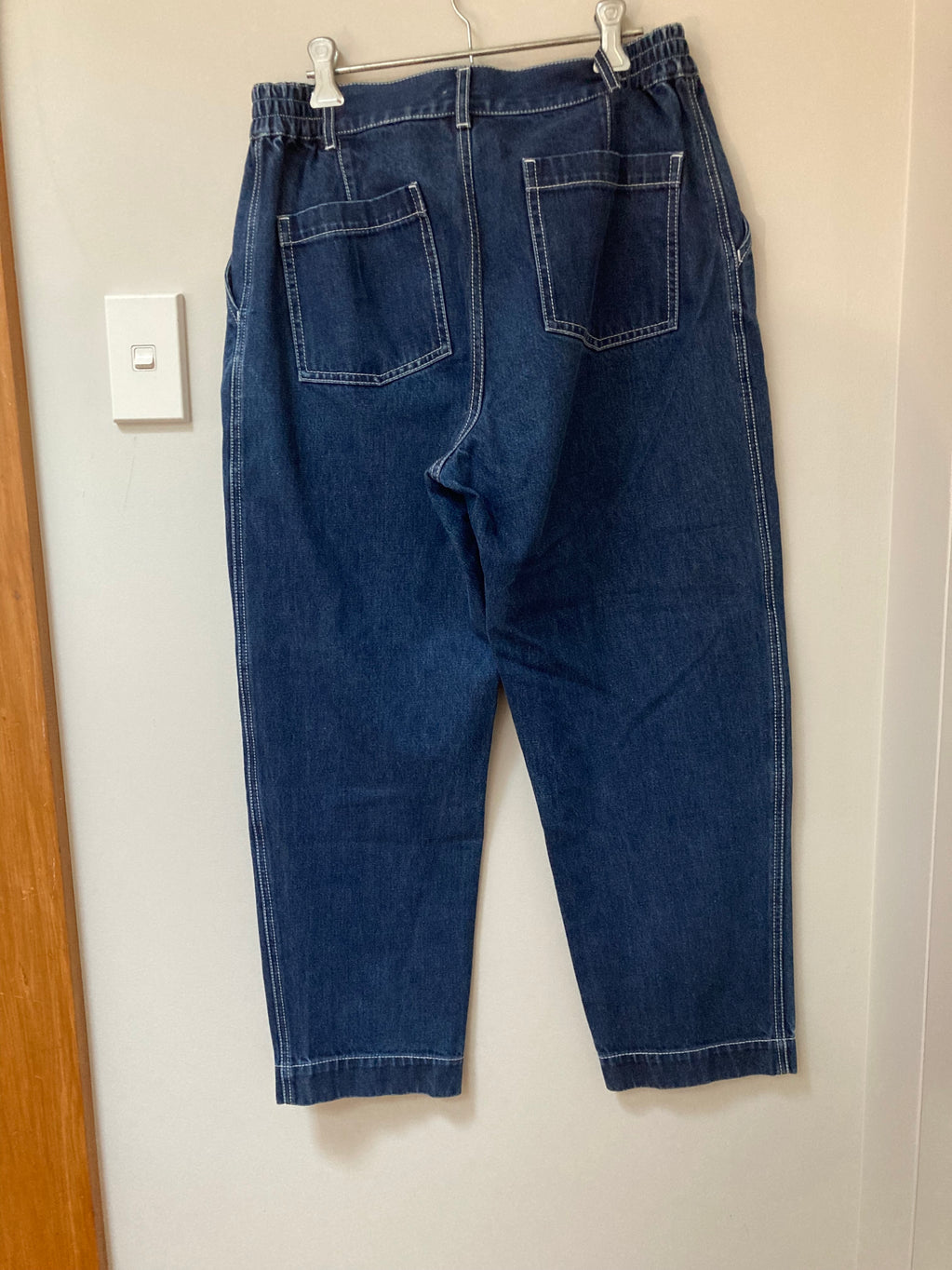 Tapered Jeans