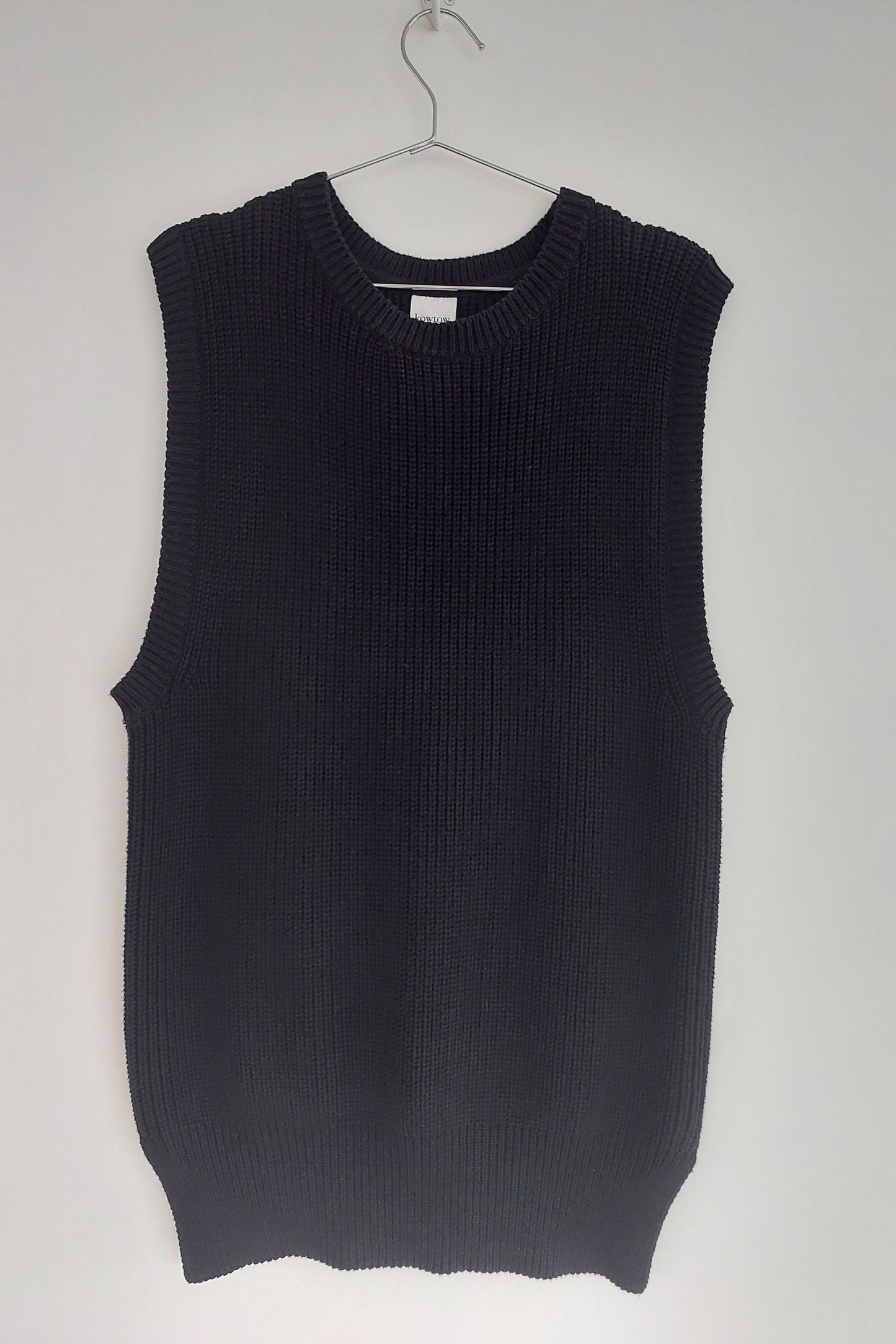 Alma Vest