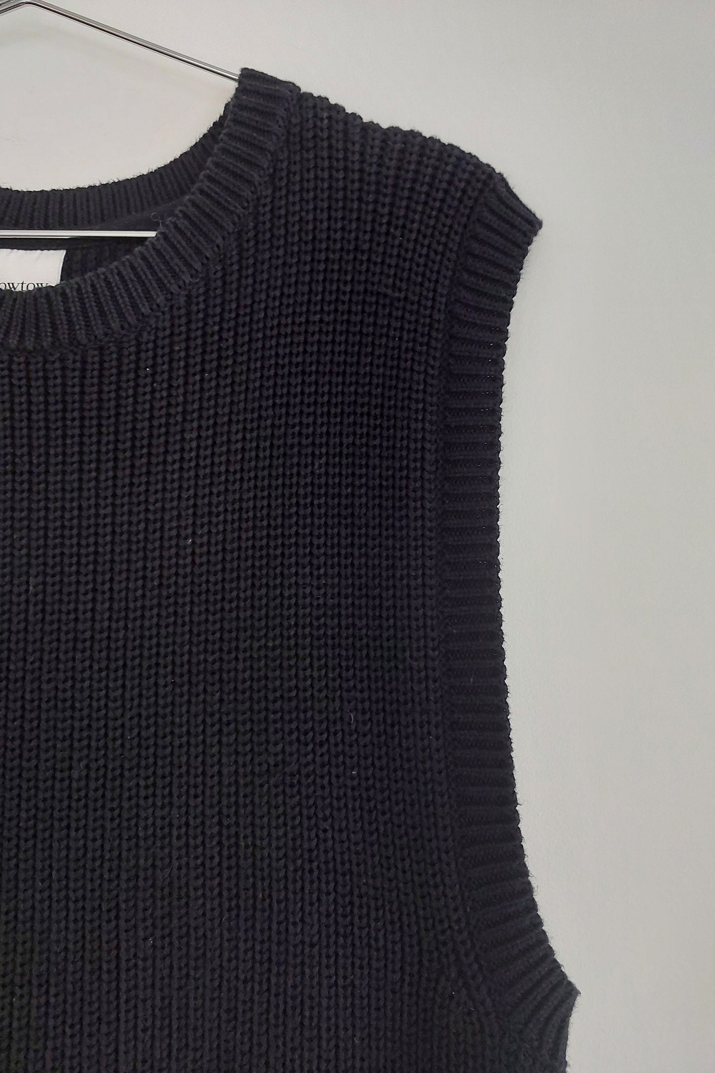 Alma Vest