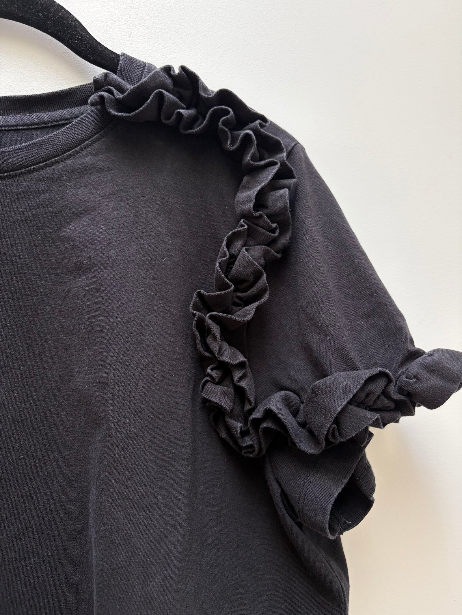 Lily Tee