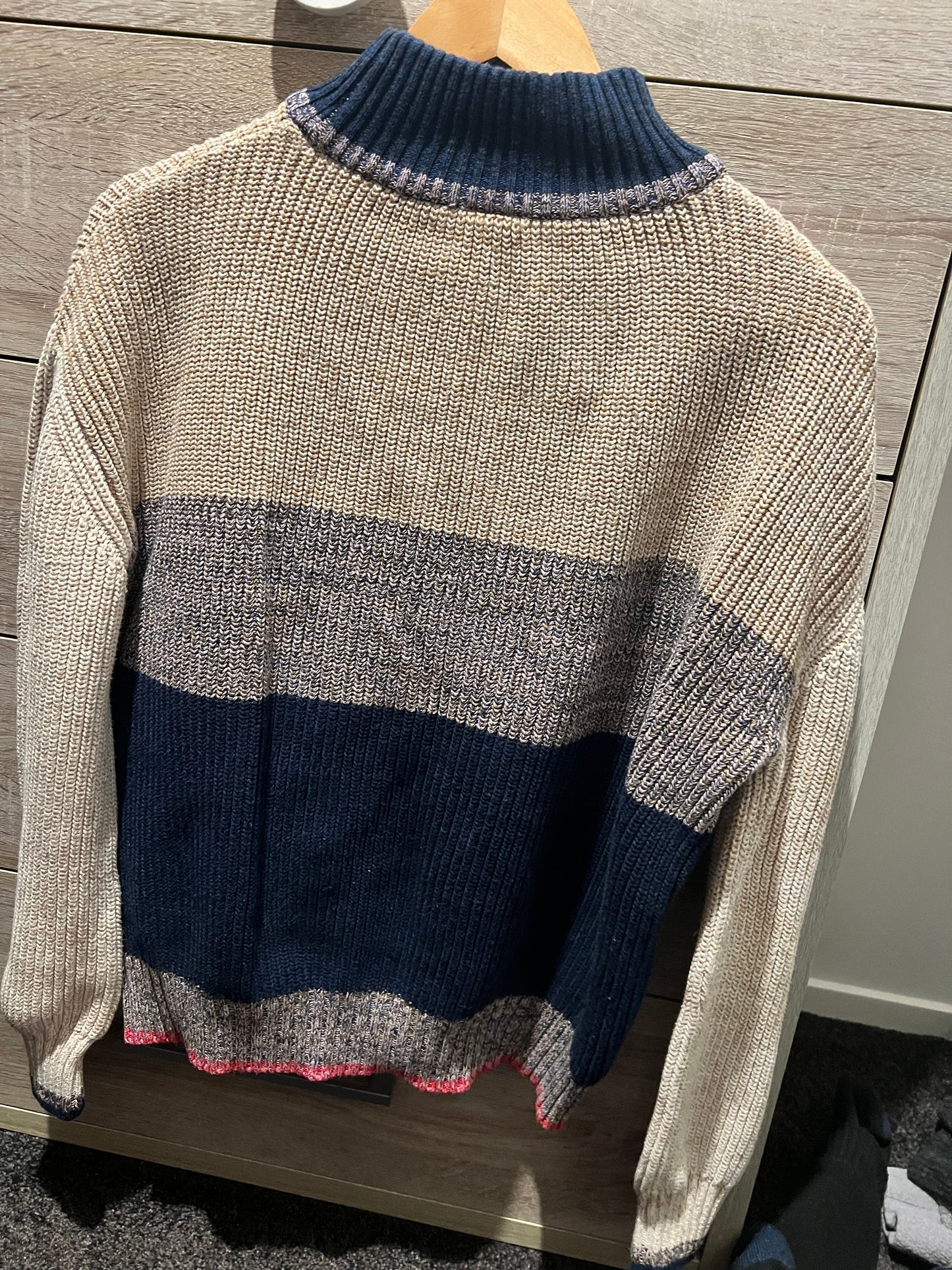 Jumper 03
