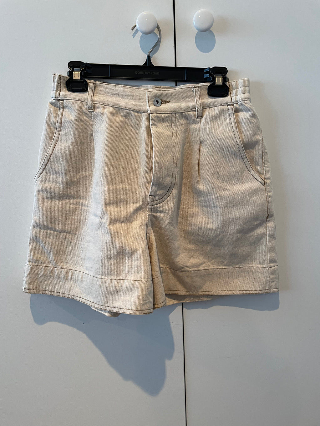 Outline Shorts