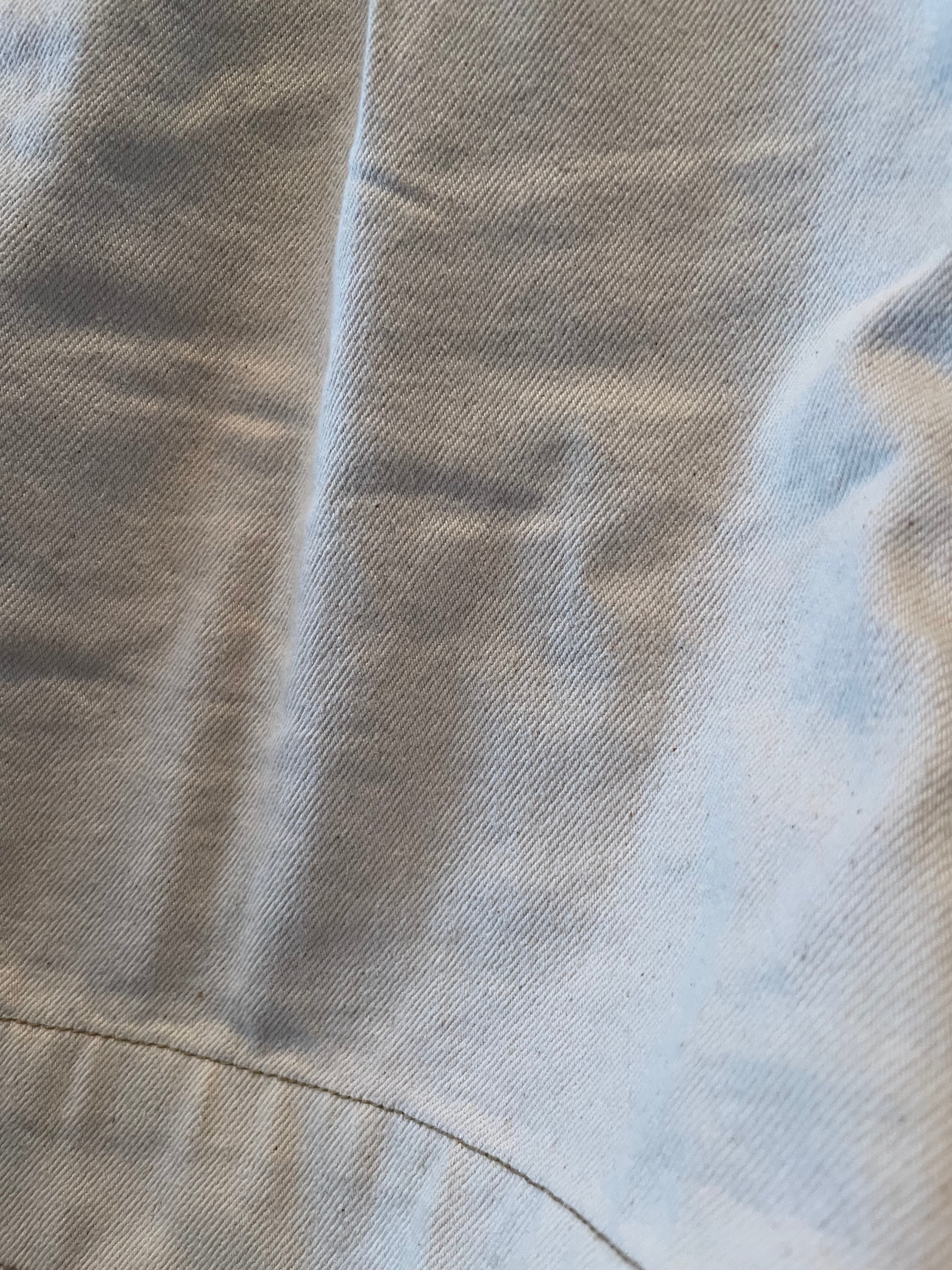 Outline Shorts