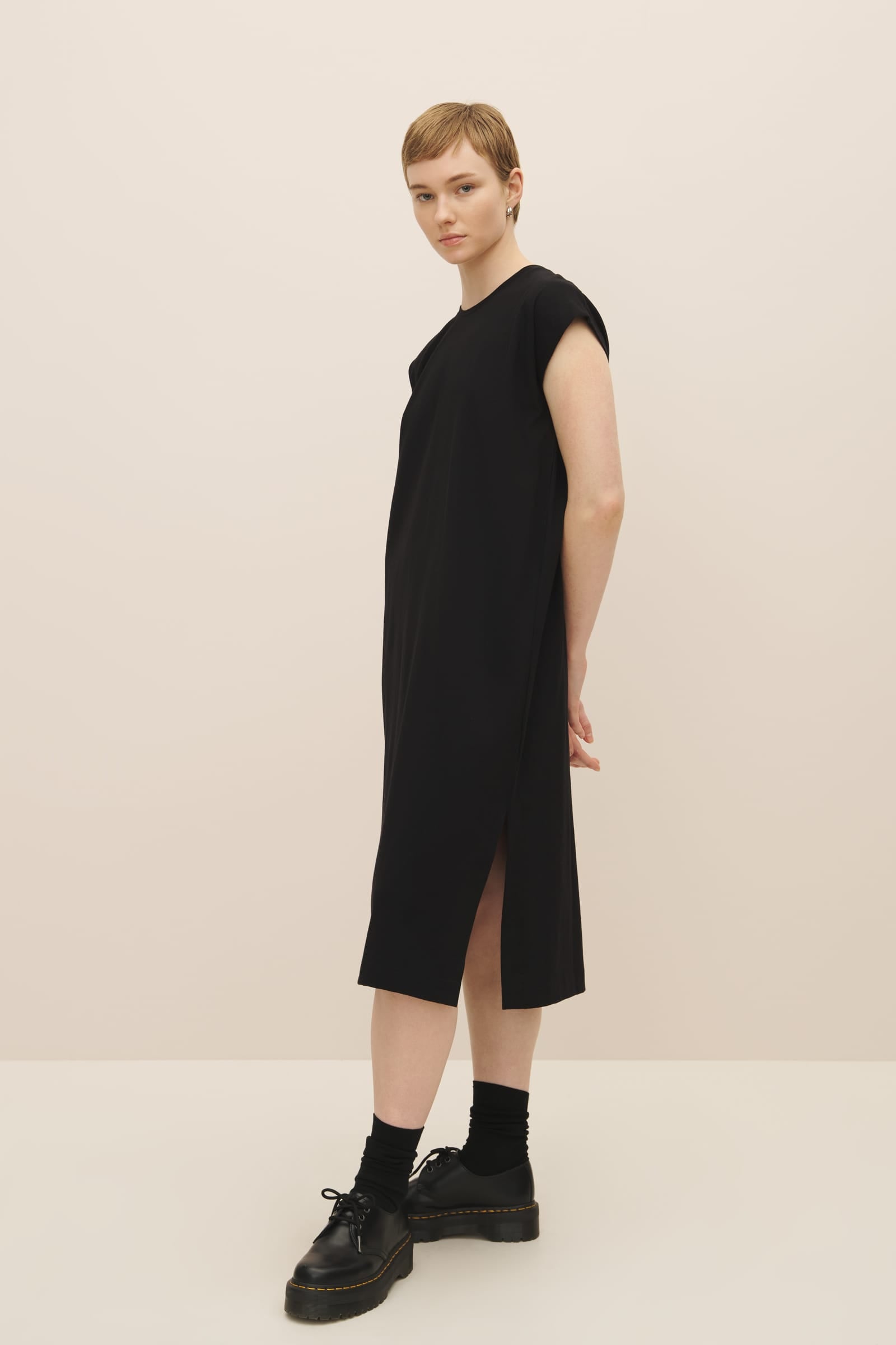 Form Dress - Black | Relaxed Fit | Organic Cotton Jersey | Kowtow