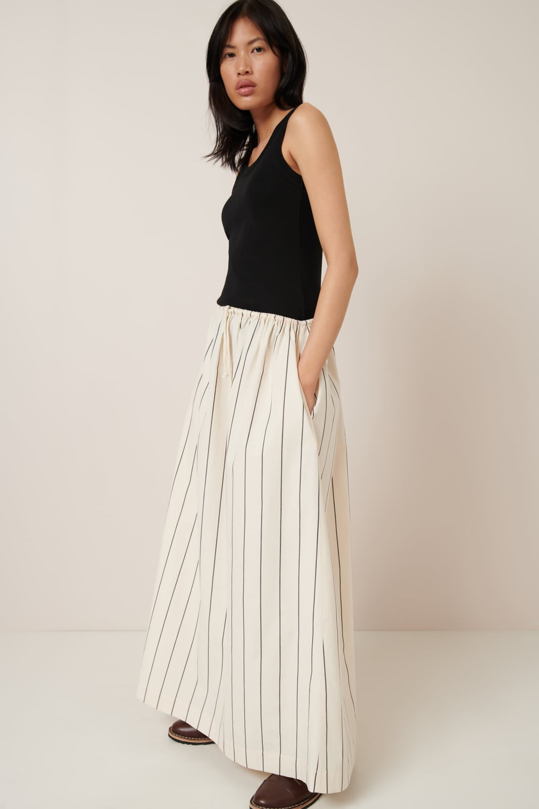 Linear Skirt