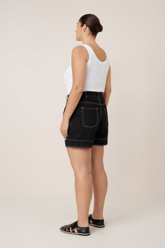 Outline Shorts