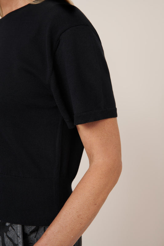 Silhouette Top
